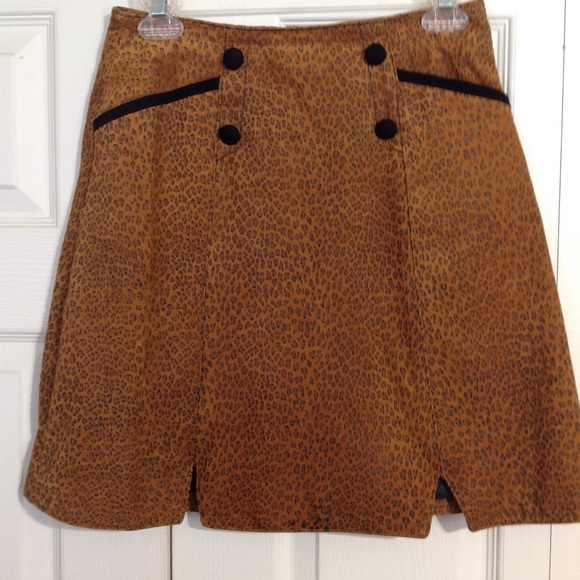 Erez Levy Dresses & Skirts - EREZ LEVY Size 6 100% Genuine Leather Suede Brown Black Animal Print Mini Skirt
